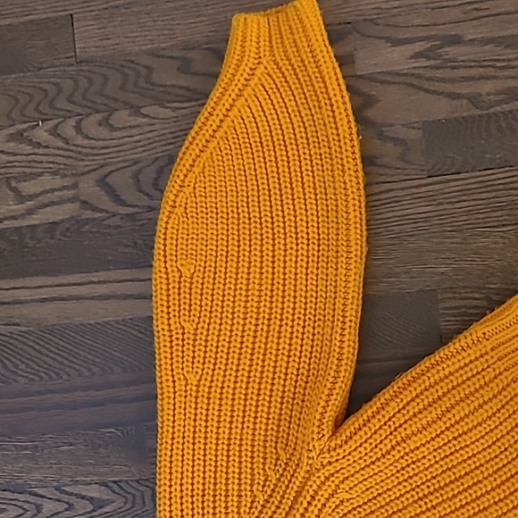 H&M Wool Blend Knit - Picture 5 of 7